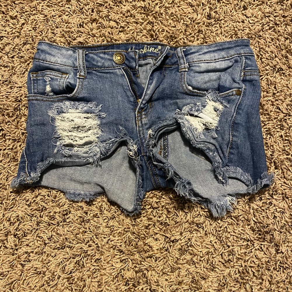Machine distressed shorts
